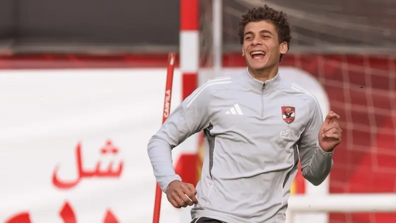 غموض حول انتقال حمزة عبد الكريم إلى برشلونة بسبب الأهلي