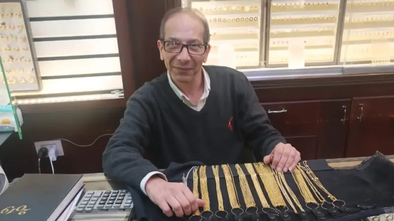 أسعار الذهب في مصر اليوم الثلاثاء 12 أغسطس 2025.. عيار 21 يخسر 35 جنيهًا