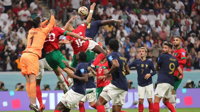 كأس العالم 2026 - المغرب وفرنسا يقتربان من قمة ثأرية محتملة في ربع النهائي