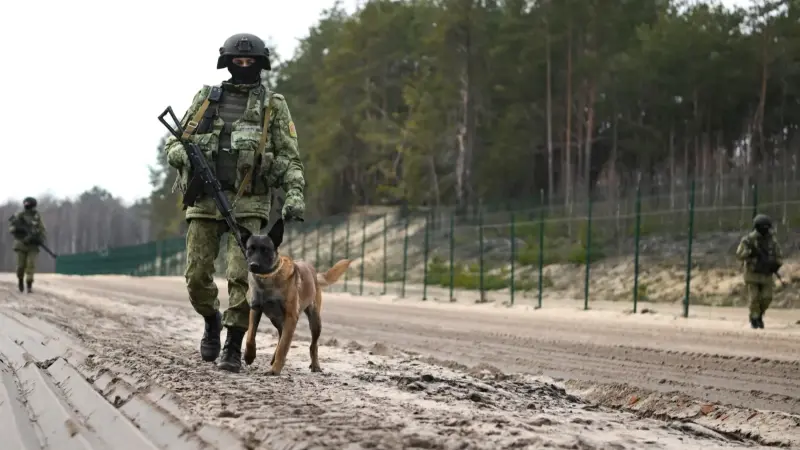 مناطيد من بيلاروسيا تستنفر دولة أوروبية.. وإعلان حالة الطوارئ