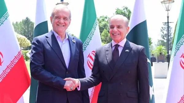 شريف لبزيشكيان: باكستان لا تزال ملتزمة تماما بدورها كوسيط لتحقيق السلام الدائم