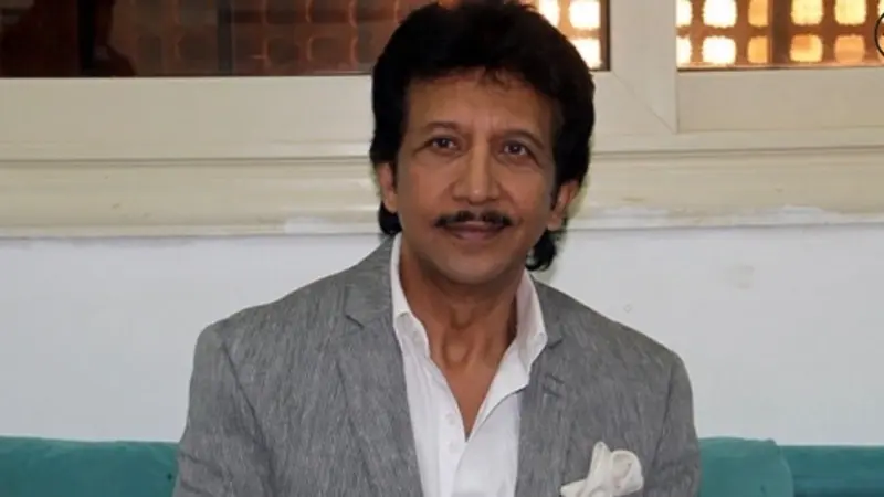 قصة يوسف منصور مع السرطان.. تفاصيل رحلة العلاج في ألمانيا والجدل حول الكيماوي