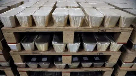 related_news_inside_blogsتوقعات أسعار الفضة الأيام المقبلة.. هل يتجاوز المعدن 90 دولارًا؟