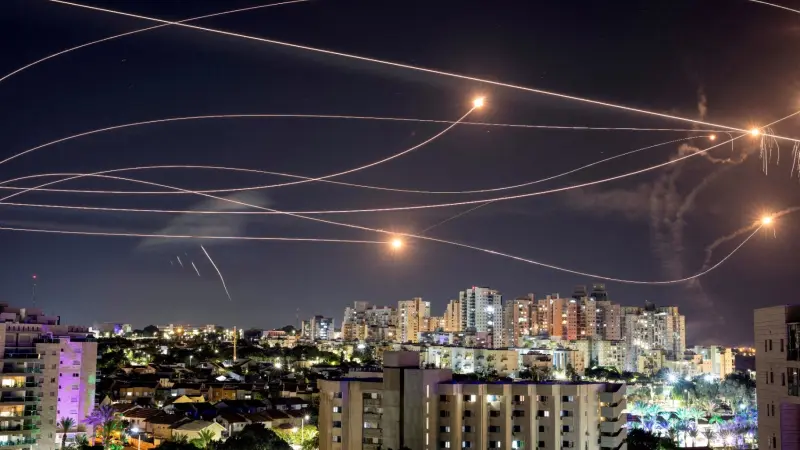 بعد فشل القبة الحديدية.. إسرائيل تُطوّر نظاما دفاعيا "لم يسبق له مثيل"