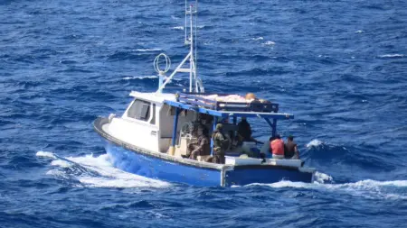 related_news_inside_blogsالجيش الأميركي: مقتل شخصين بضربة على قارب لتهريب المخدرات