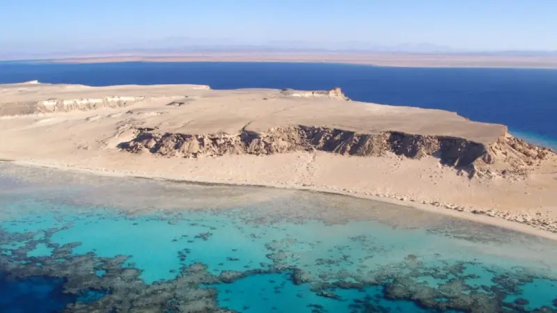 بعد نيوم و"المكعب".. السعودية تقلّص مشروعات أخرى على البحر الأحمر