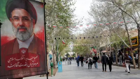 related_news_inside_blogsفيديو - رسالة غامضة.. هل طلب مجتبى خامنئي من بوتين إنقاذه؟