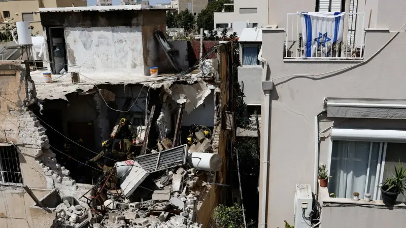 رغم تراجع الهجمات.. إسرائيل لا تنوي تخفيف قيود الطوارئ