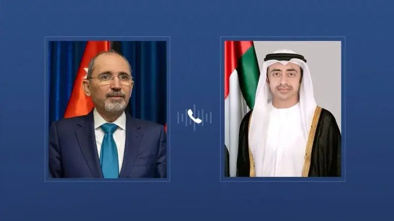 عبدالله بن زايد ووزير الخارجية الأردني يبحثان هاتفيا تطورات المنطقة