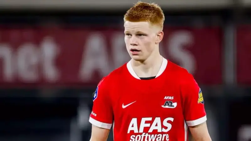 موهبة هولندية تشعل الميركاتو.. كيس سميت يهدد بالرحيل المجاني نحو كبار أوروبا