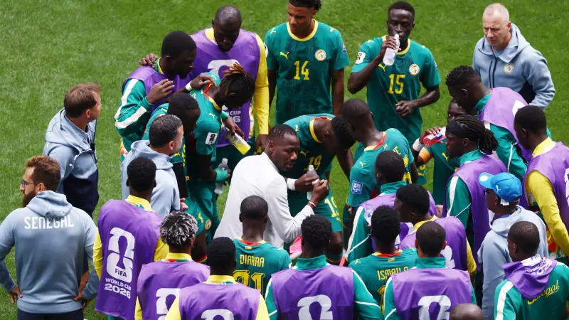 كأس العالم 2026 - السنغالي باب غي يهدد بعدم تمثيل المنتخب في حال بقاء ثياو
