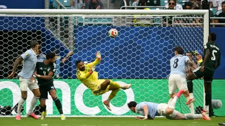 related_news_inside_blogsكأس العالم 2026 - ماذا قال محمد العويس بعد معادلة رقم الدعيع التاريخي؟