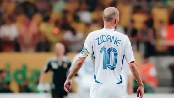 منتخب فرنسا - زيدان يعترف: لست فخورا بنطحة ماتيراتسي في نهائي 2006