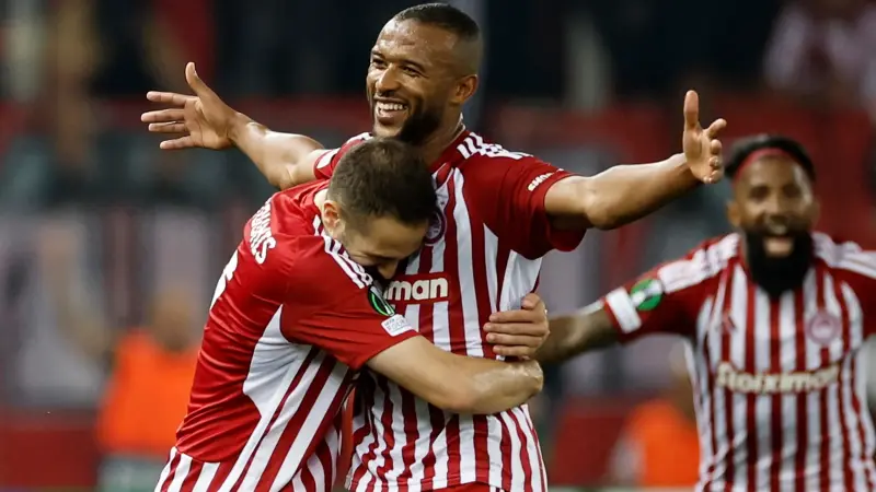 تشكيلة أوليمبياكوس اليوم ضد فيورنتينا في نهائي دوري المؤتمر الأوروبي.. أيوب الكعبي يستعد لكتابة التاريخ