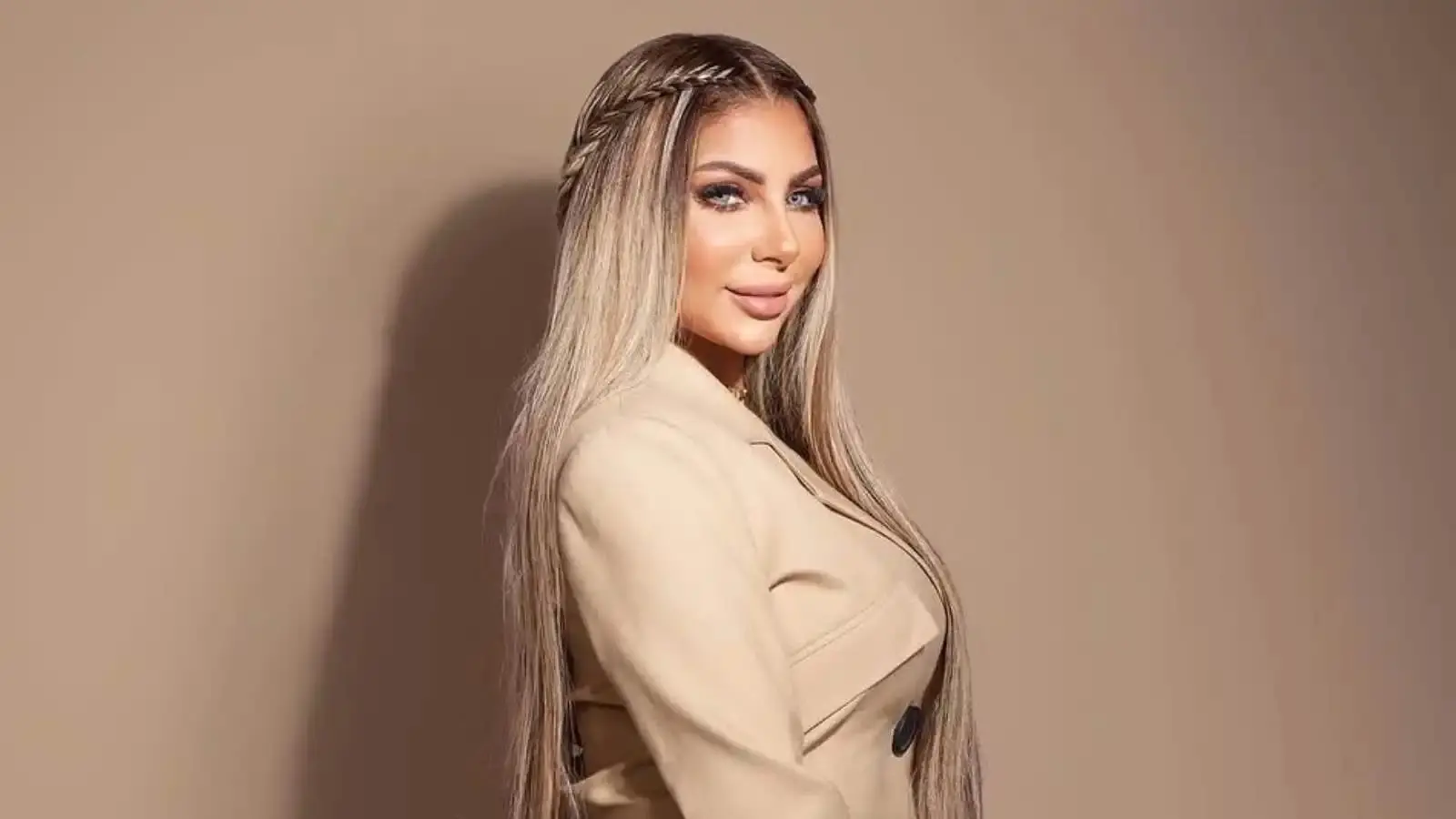 من المنتظر تحديد موعد جلسة نظر الاستئناف في قضية سارة خليفة (فيسبوك) من المنتظر تحديد موعد جلسة نظر الاستئناف في قضية سارة خليفة (فيسبوك)