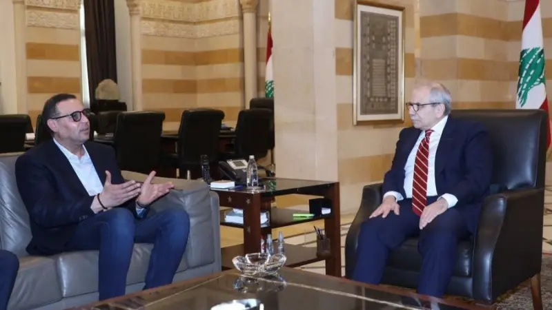 رئيس وزراء لبنان يستقبل هانيبال القذافي بعد إطلاق سراحه