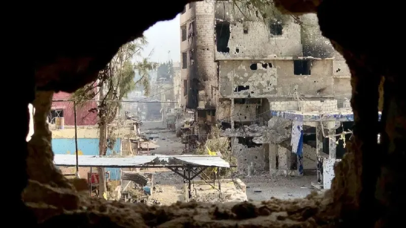 مسعى لبناني فلسطيني لوقف النّار.. ما حقيقة نفق للأسلحة داخل مخيّم عين الحلوة؟