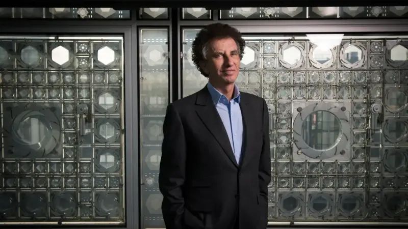 فرنسا: قبول استقالة جاك لانغ بعد تسريبات إبستين