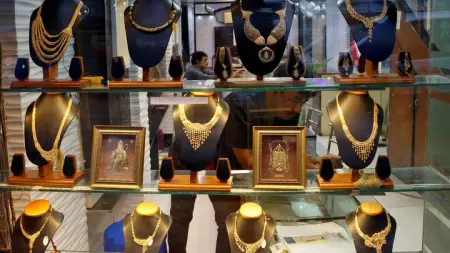 سعر الذهب في العراق اليوم الأربعاء 5/11/2025.. هدوء الطلب