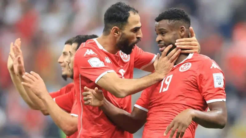 القنوات الناقلة لمباراة قطر ضد تونس اليوم في كأس العرب 2025 مع الموعد والتشكيلة