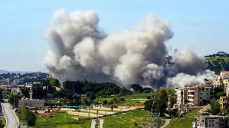 غارات إسرائيلية تستهدف 85 موقعا لـ"حزب الله" في جنوب لبنان