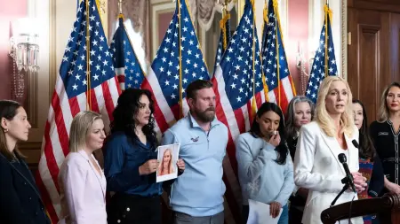 related_news_inside_blogsتفاصيل تسوية دعاوى عشرات الضحايا المحتملين لإبستين