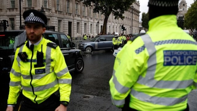 استقالة قائد شرطة بريطاني بسبب "مشجعين إسرائيليين".. 