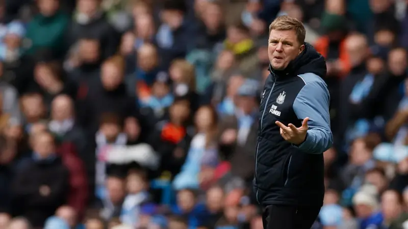 فيديو - بعد اعتراض مشجع لمدرب نيوكاسل.. مطالبات بتحسين الظروف الأمنية لأندية البريميرليغ