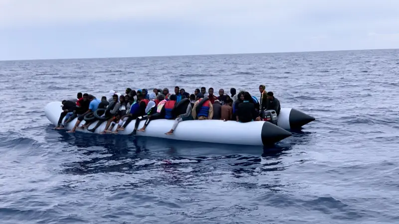 مصرع 18 مهاجرا في انقلاب مركب قبالة سواحل ليبيا