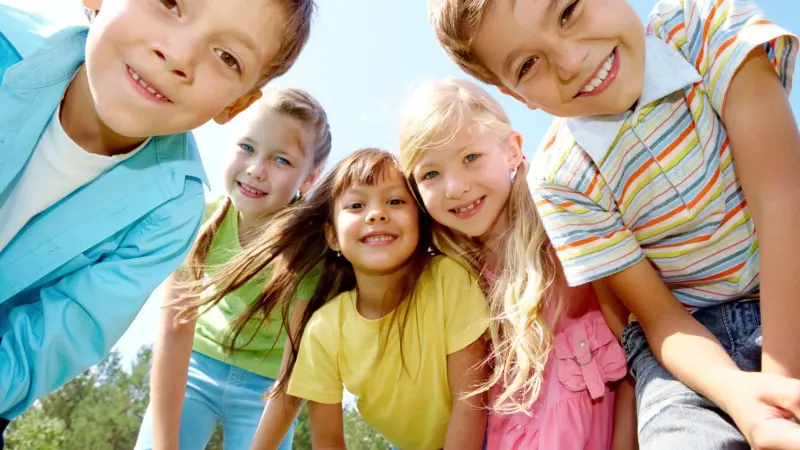 الطفولة السعيدة تحمي من الاكتئاب في سنّ أكبر