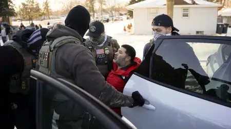 related_news_inside_blogsفيديو - ضباط الهجرة الأميركية يثيرون أزمة دبلوماسية مع الإكوادور