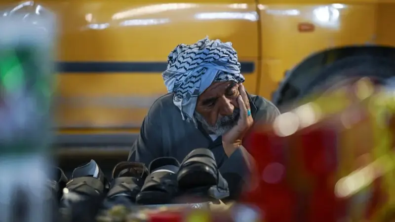 هربا من الضغوط الاقتصادية.. إيرانيون يكتشفون أسواقا جديدة في العراق