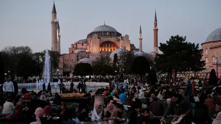 related_news_inside_blogsفيديو - تركيا.. البلديات تطلق خدمة "ألو إفطار" المجانية خلال رمضان