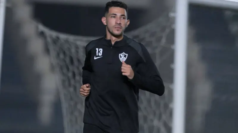 معلق مباراة الزمالك وسموحة اليوم.. اسم مخضرم للقمة
