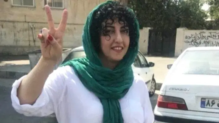 تعرضت لأزمة قلبية في سجن إيراني.. من هي نرجس محمدي؟