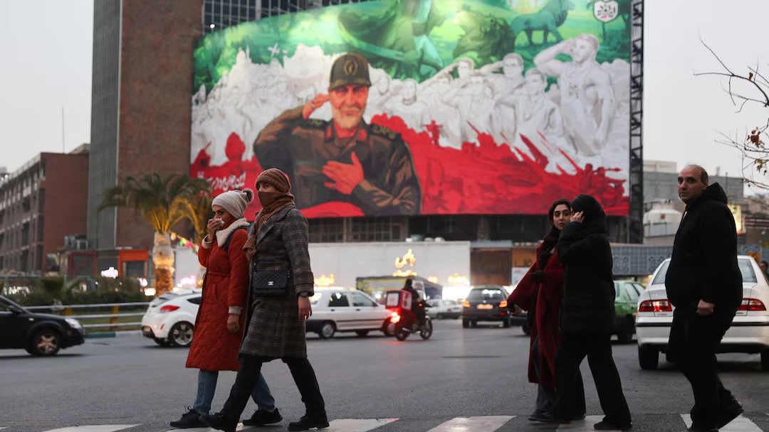 هل تنجح قرارات الحكومة في إنقاذا النظام الإيراني من الانهيار؟ 