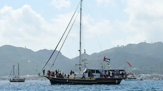 فيديو - إسرائيل تعترض "أسطول الصمود العالمي" المتجه إلى غزة