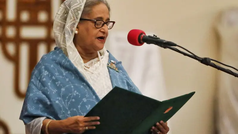 السجن 10 سنوات لرئيسة وزراء بنغلاديش في قضايا فساد