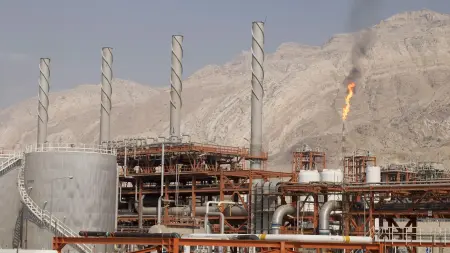 حصار واشنطن يخنق صادرات طهران.. أين يتجه النفط الإيراني؟
