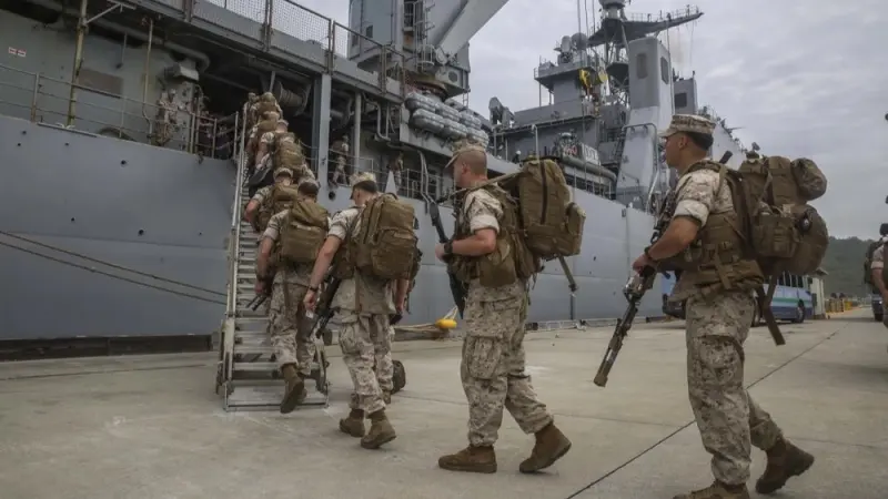 ما سبب إرسال أميركا مشاة البحرية إلى الشرق الأوسط؟