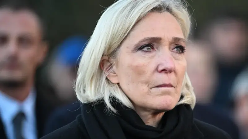 تلاشى حلمها برئاسة فرنسا.. من هي مارين لوبان؟
