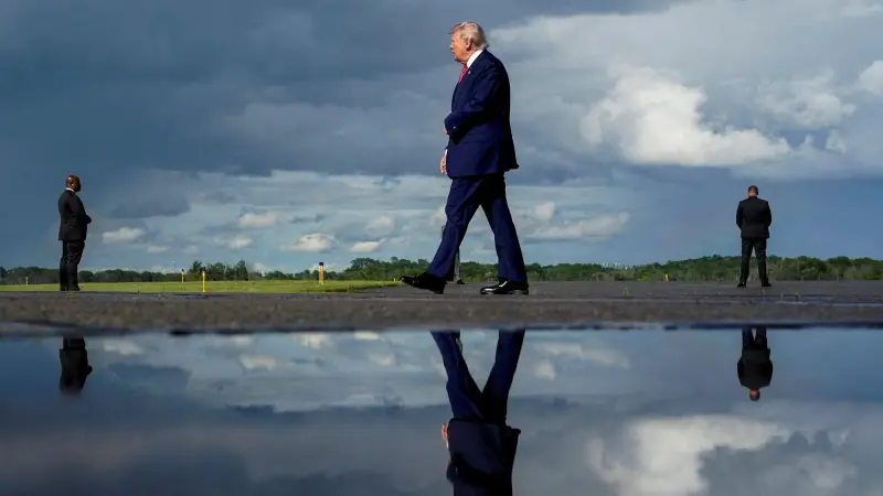 استطلاع جديد: تراجع حاد لشعبية ترامب بين هذه الفئة