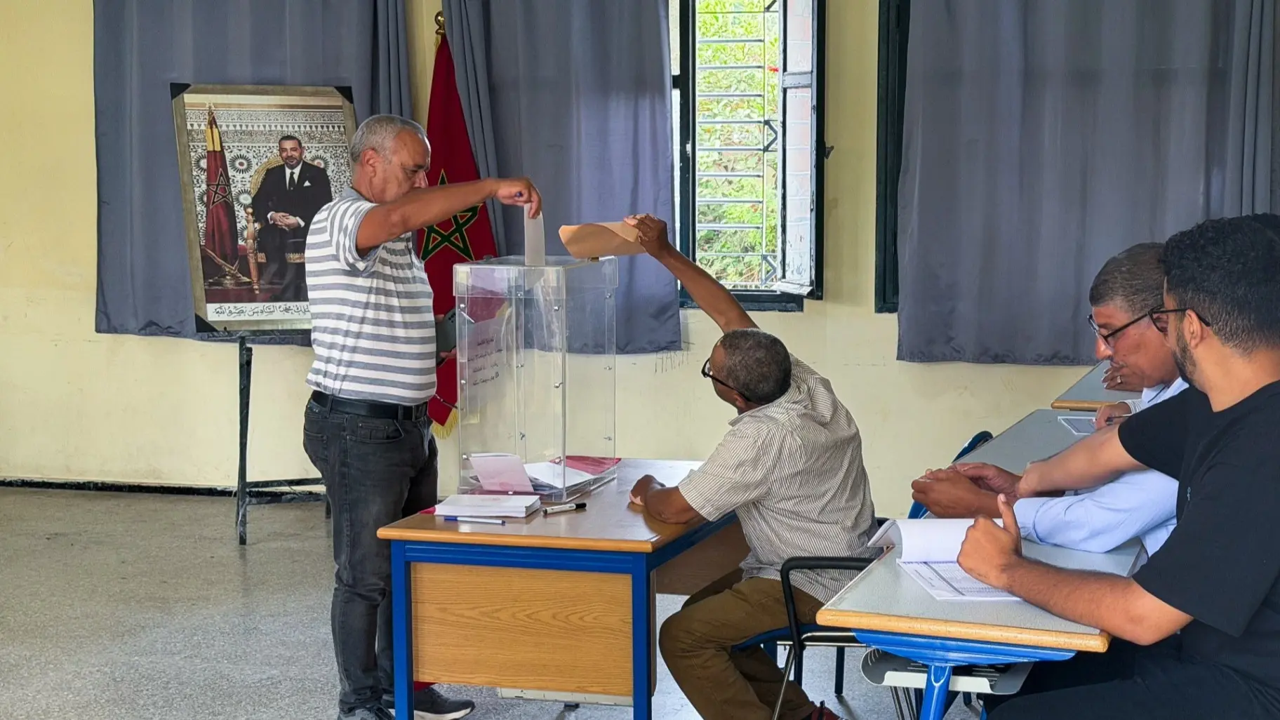 تنافس على 395 مقعدا بمجلس النواب المغربي (رويترز) تنافس على 395 مقعدا بمجلس النواب المغربي (رويترز)