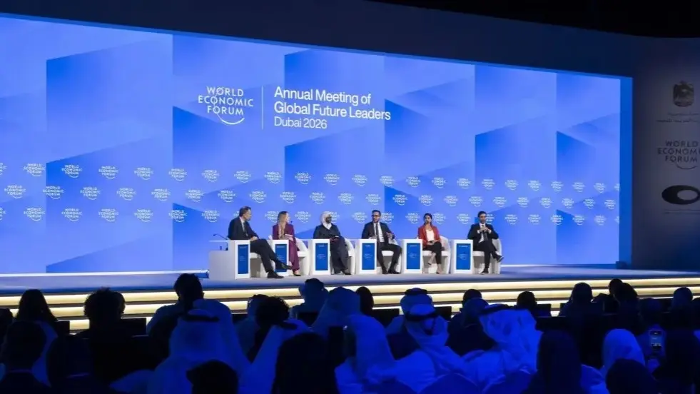 فيديو - اجتماعات قيادات المستقبل في دبي.. استشراف فرص الذكاء الاصطناعي وأجندة 2027
