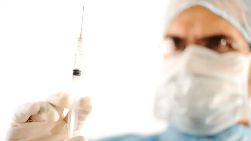 للرجال.. ما هي إبرة الفحولة الذهبية؟