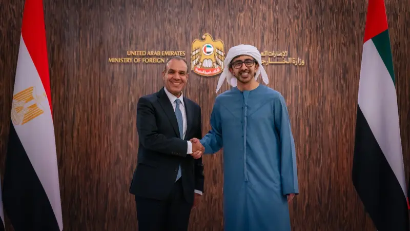 فيديو - عبد الله بن زايد يبحث مع نظيره المصري تطورات المنطقة