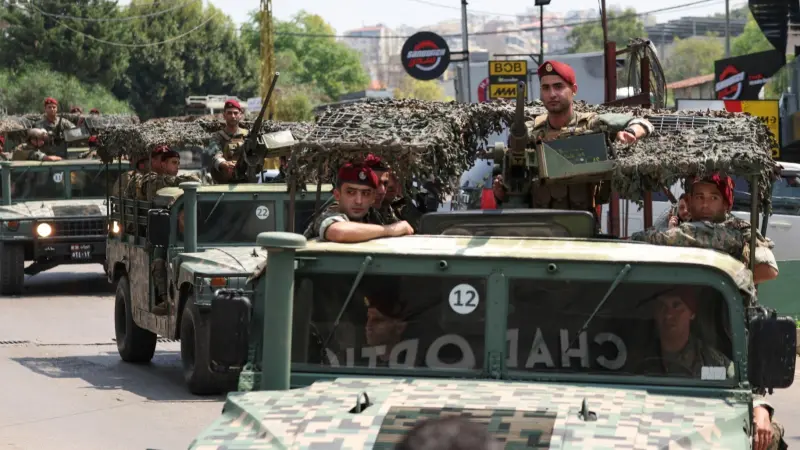 المشهد باختصار: تفاصيل هجوم السفارة الأميركية في عوكر.. ونتانياهو يهدّد لبنان