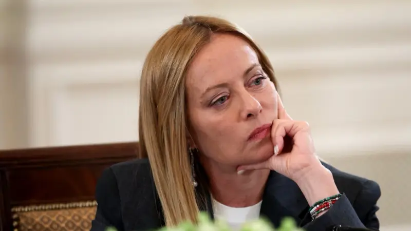 صور جورجيا ميلوني.. "فضيحة فيكا" تفجر غضبا نسويا في إيطاليا