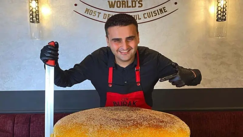 فيديو - والد بوراك يتّهم أم الطباخ التركي بتحريض ابنه.. وهذه رسالته