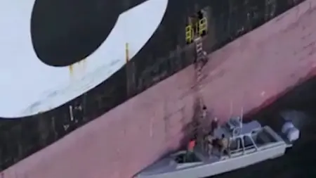 related_news_inside_blogsتصعيد في مضيق هرمز: رسوم إيرانية محتملة تهدد استقرار أسواق الطاقة العالمية